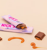 NICKS Keto Bars Peanuts n fudge, chocolate peanuts caramel snacks, 175 calories, 3.9 net carbs, no added sugar, gluten free, low carb sweets (15x40g)